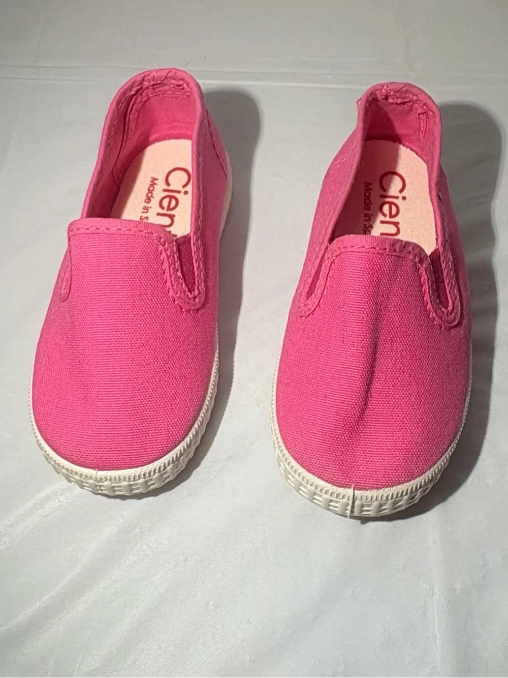 Cienta Hot Pink Slip-On Canvas Sneakers for Kids